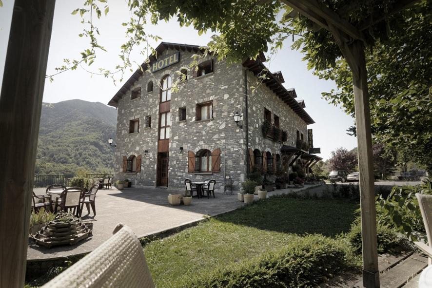 Hotel Abetos Torla Bagian luar foto