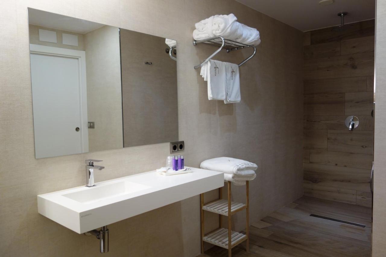 Hotel Abetos Torla Bagian luar foto