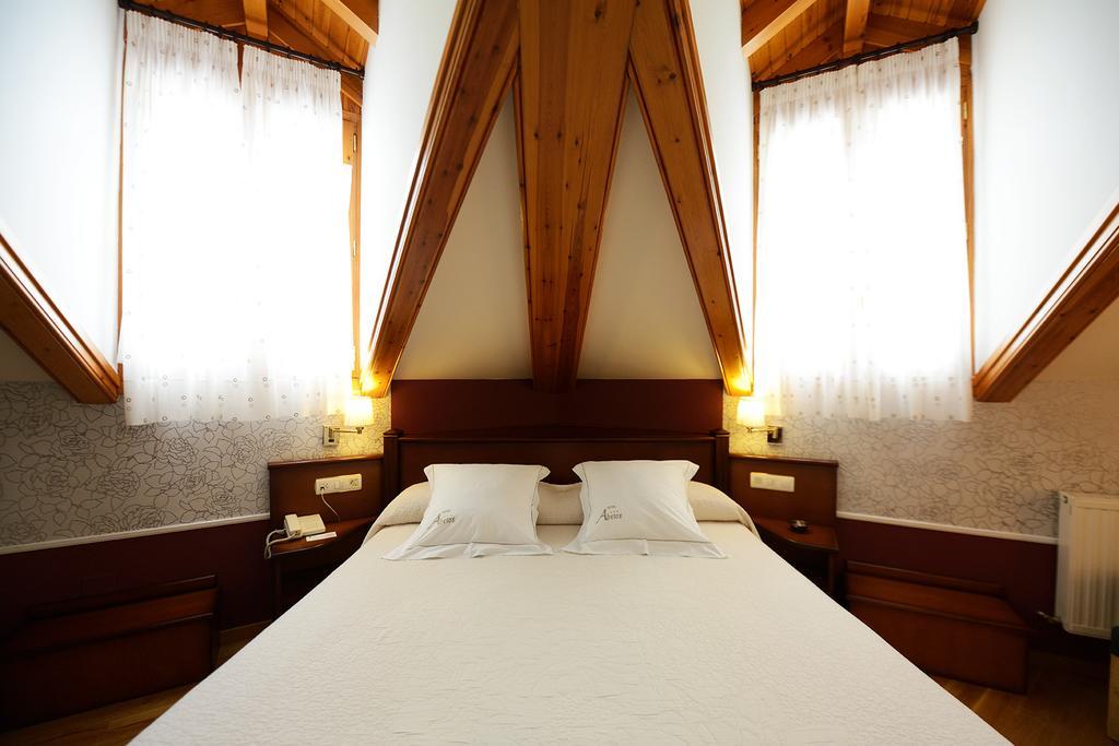 Hotel Abetos Torla Bagian luar foto